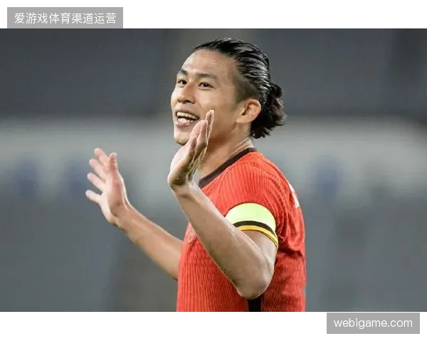 张玉宁点射建功串联锋线，中国队2-1力克新加坡为世界杯壮行